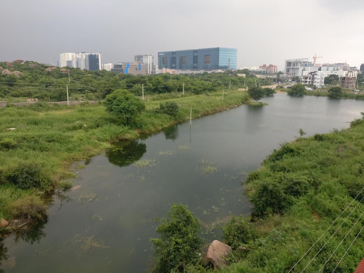Misty Lake Guest House Hyderabad Bagian luar foto