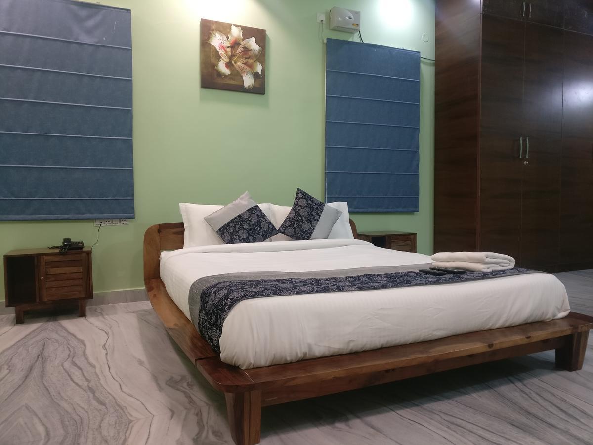 Misty Lake Guest House Hyderabad Bagian luar foto